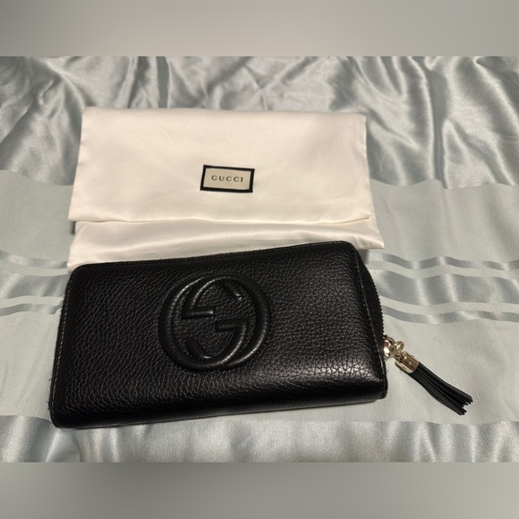 Soho Gucci Wallet Authentic - Picture 2 of 10